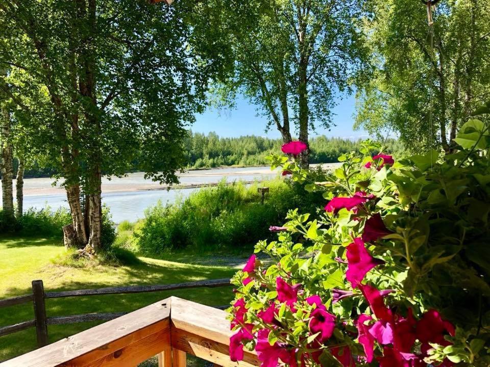 Susitna River Lodging, Riverside Cabins Talkeetna Eksteriør billede